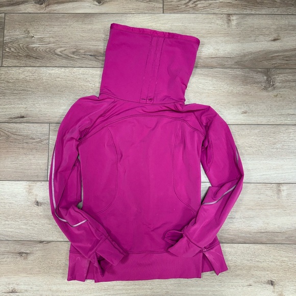 Lululemon Flurry Fighter Pullover size 6 violet - Picture 1 of 3